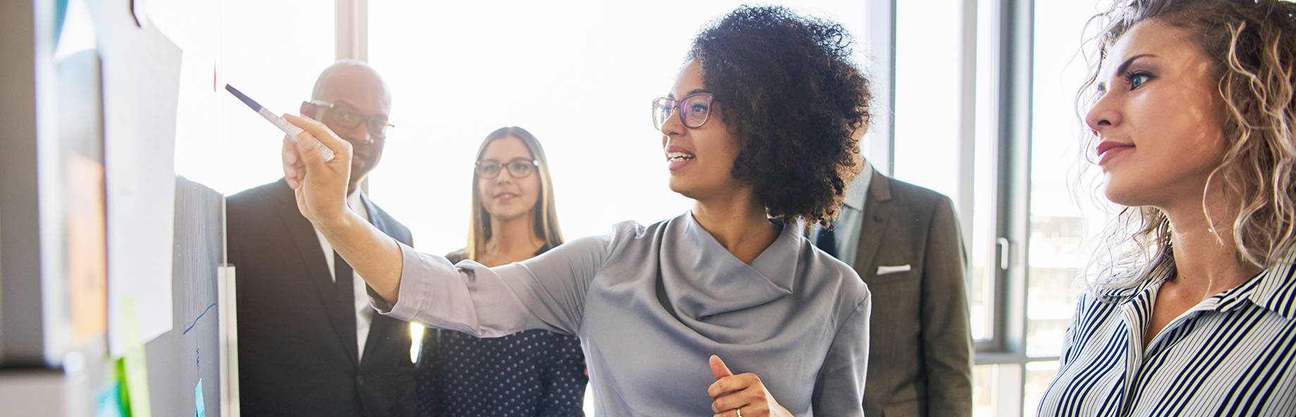 Kollegaer som samarbeider